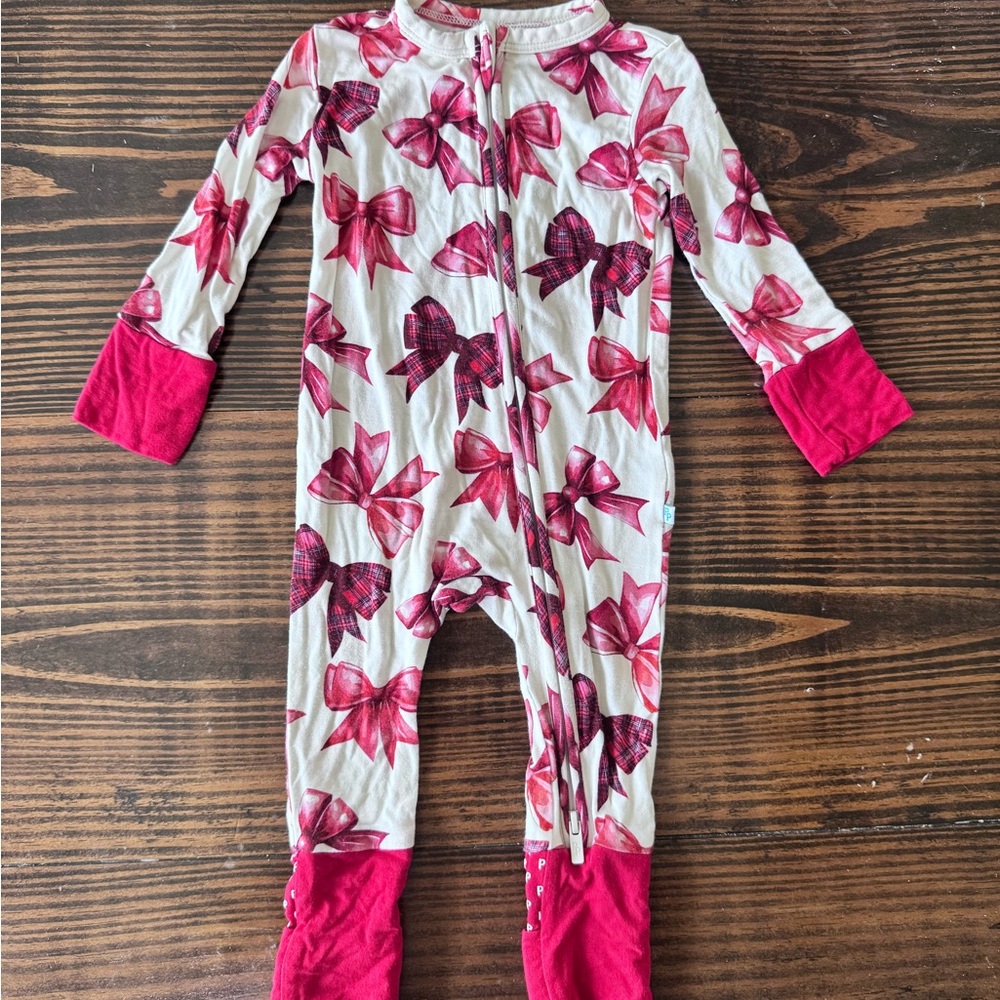 Posh Peanut Avia Christmas Bow Convertible Romper 3-6mo